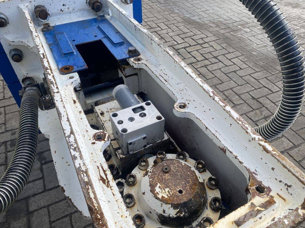 Komac TOR42S مطارق / كسارات