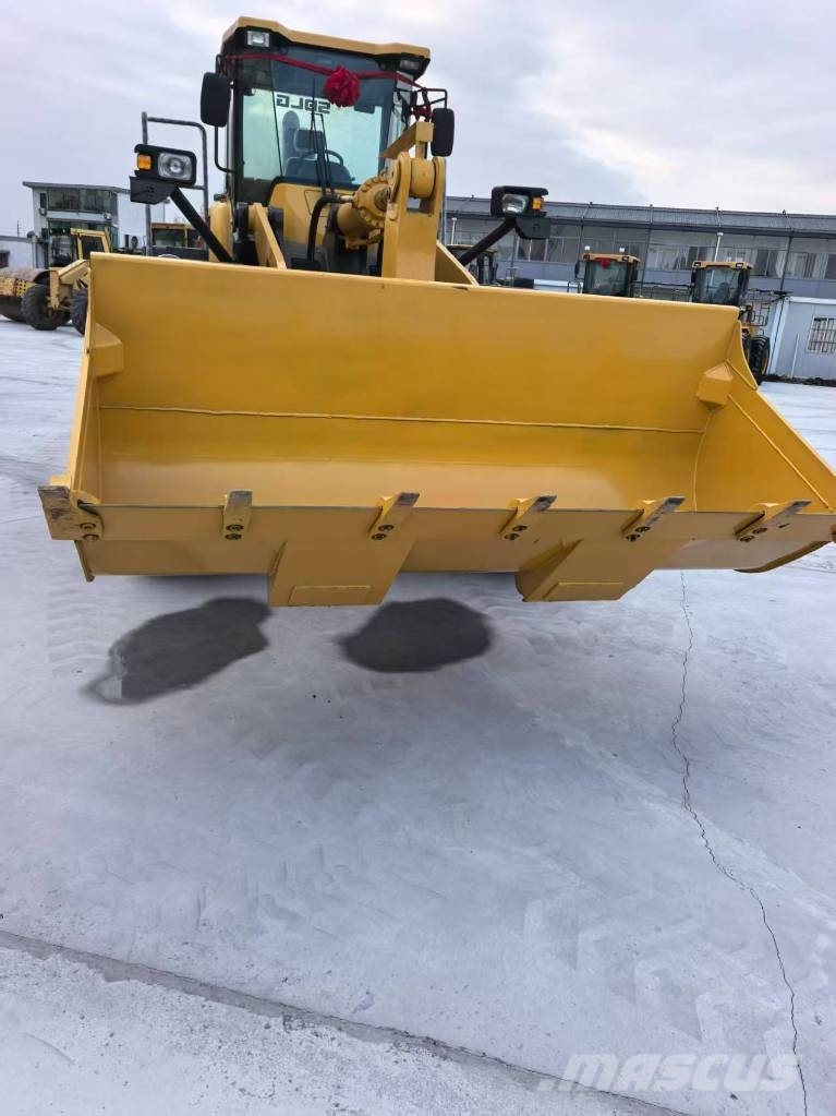 SDLG LG 956 Wheel loaders