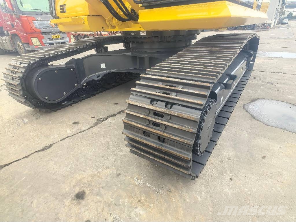 Komatsu PC360-11MO حفارات زحافة