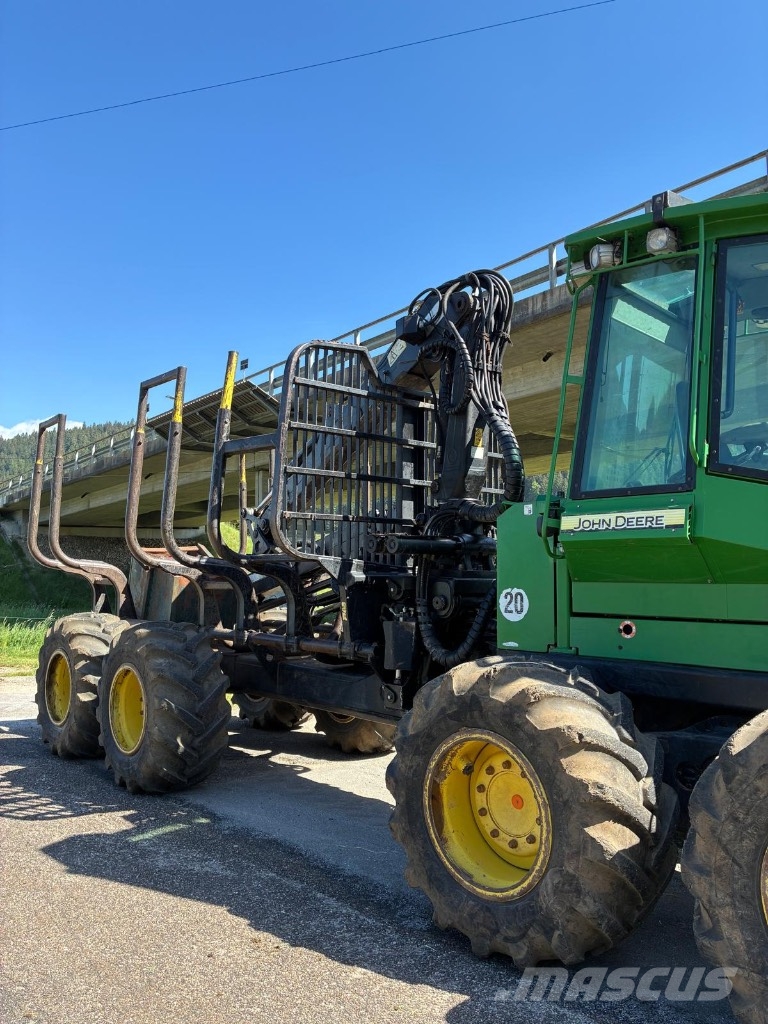 John Deere 1110 D Porteur