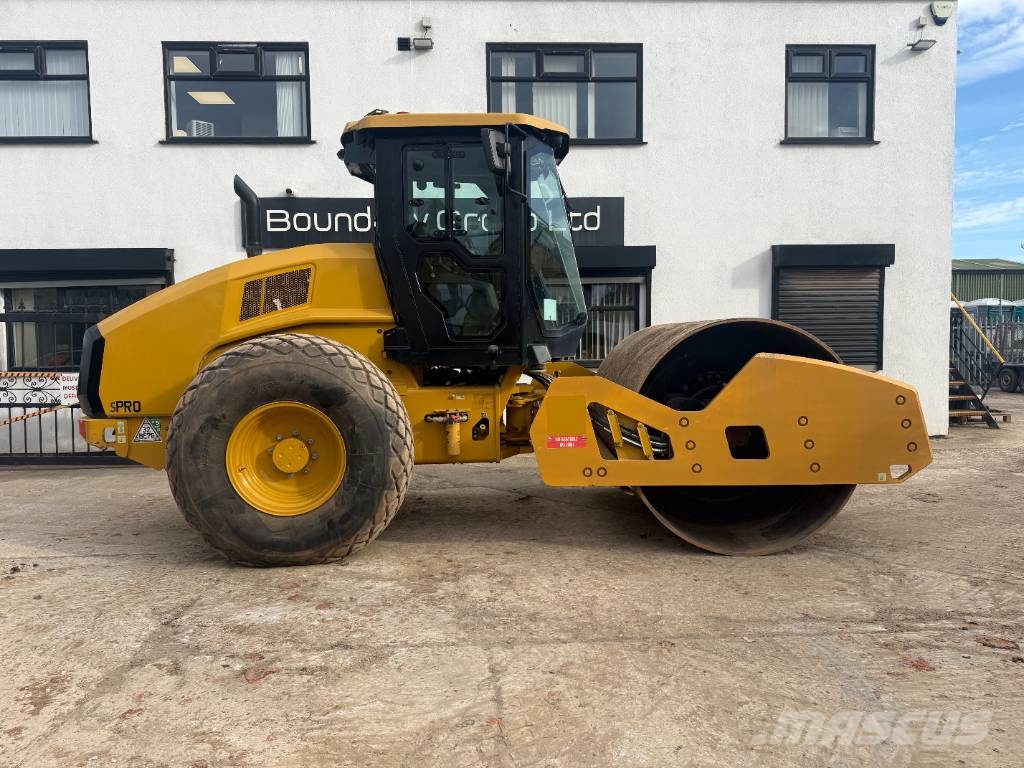 CAT CS 12 GC Single drum rollers