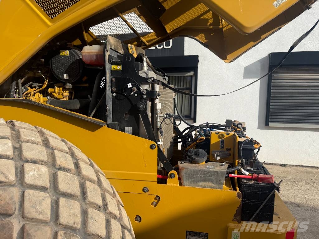 CAT CS 12 GC Single drum rollers