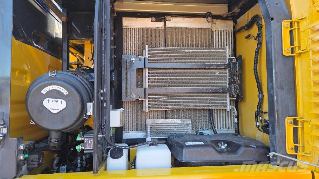 Komatsu PW 160-11 حفارات بعجل