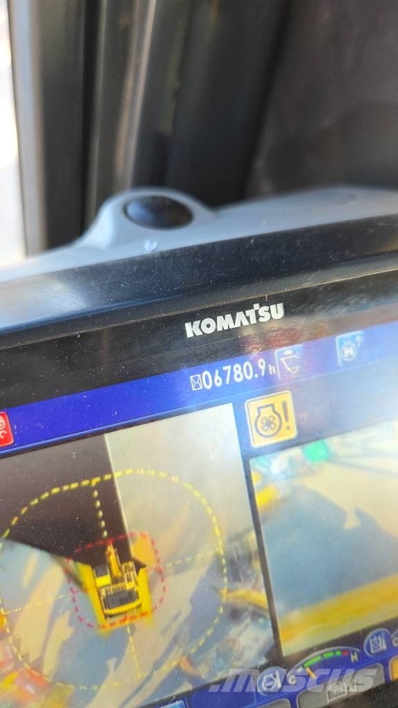 Komatsu PW 160-11 حفارات بعجل
