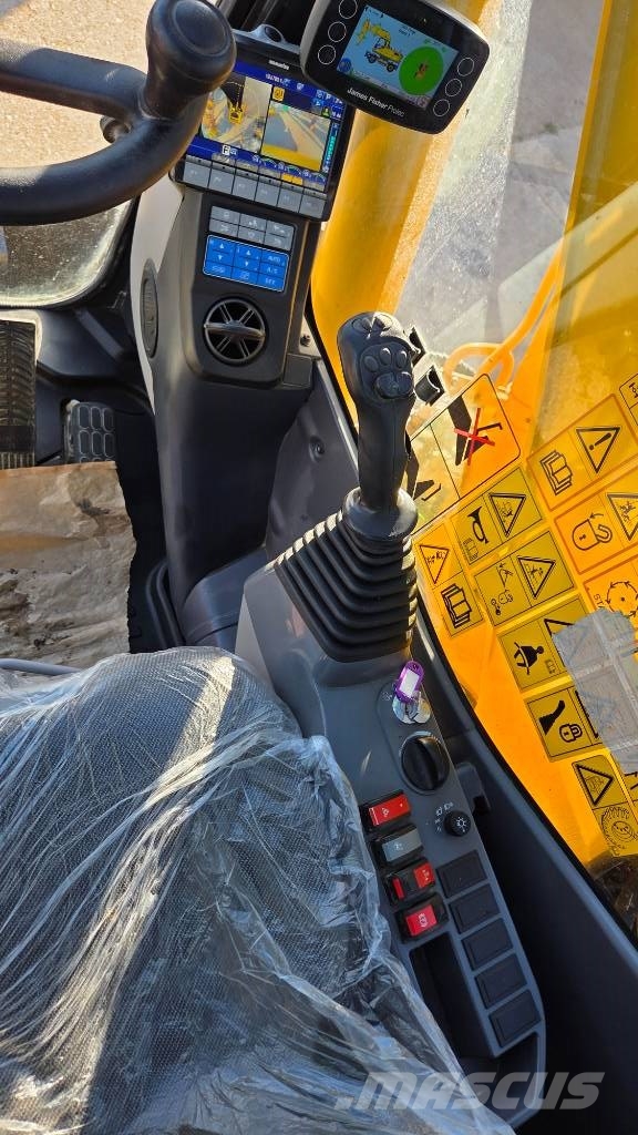 Komatsu PW 160-11 حفارات بعجل