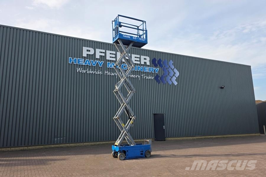 Genie GS1932 Electric, Working Height 7.8 m, 227kg Capac Schaarhoogwerkers
