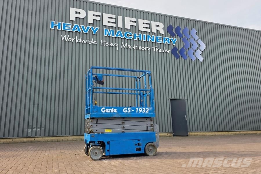 Genie GS1932 Electric, Working Height 7.8 m, 227kg Capac Schaarhoogwerkers
