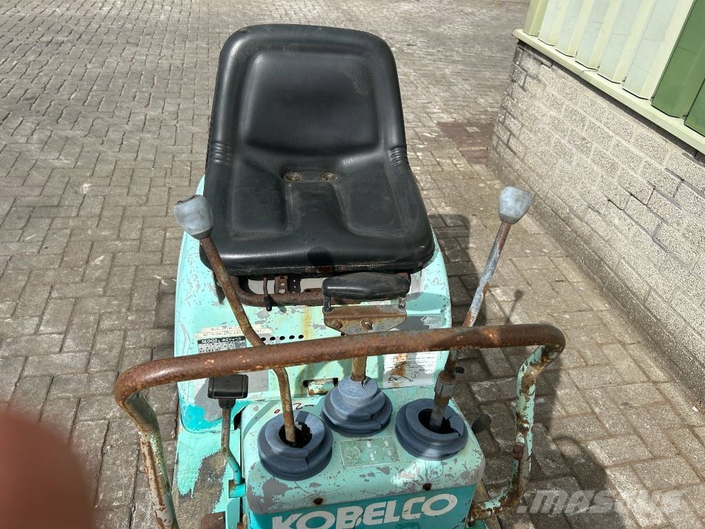 Kobelco SK 007-2 Miniexcavadoras