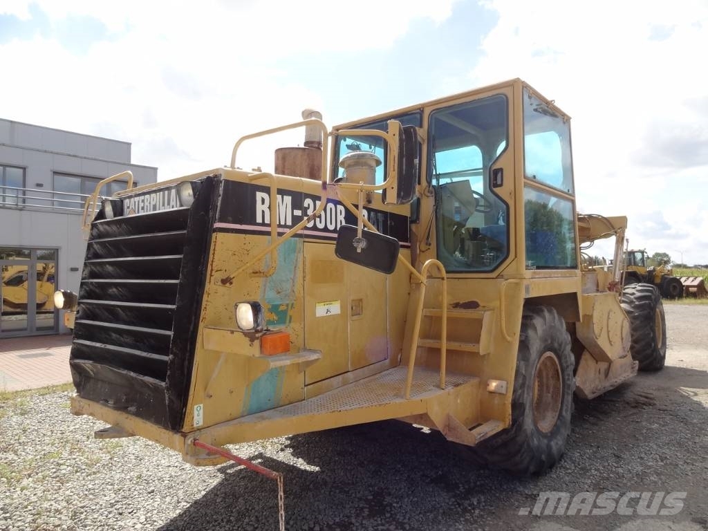 CAT RM 350 B Grondverdichtingsmachines