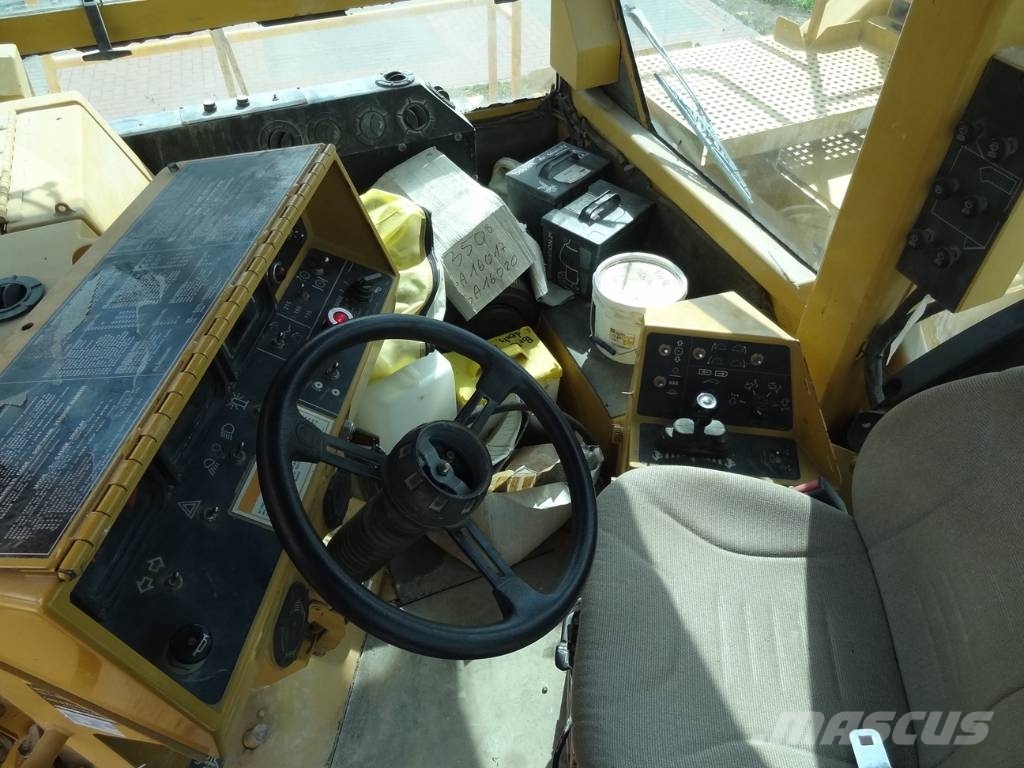 CAT RM 350 B Grondverdichtingsmachines