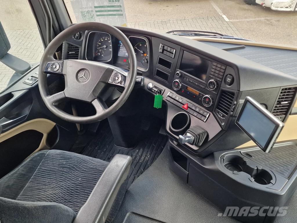Mercedes-Benz Actros 1836 Streamspace 4x2 + Kelberg trailer 2014 Platte bakwagens