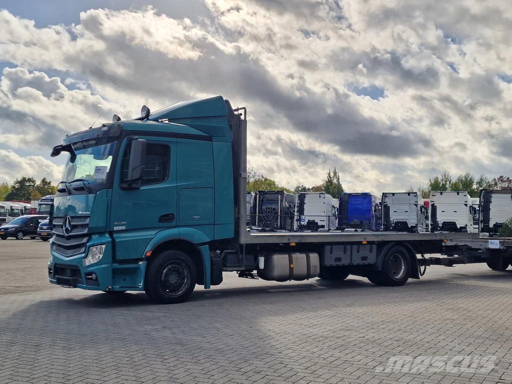 Mercedes-Benz Actros 1836 Streamspace 4x2 + Kelberg trailer 2014 Platte bakwagens