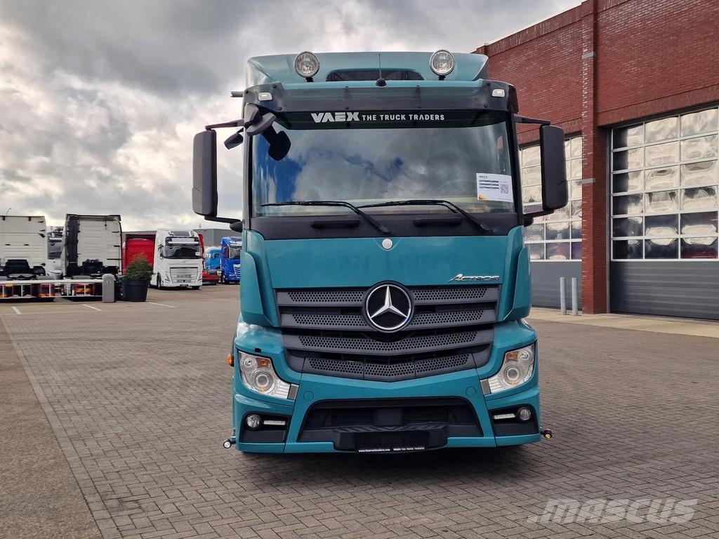 Mercedes-Benz Actros 1836 Streamspace 4x2 + Kelberg trailer 2014 Platte bakwagens