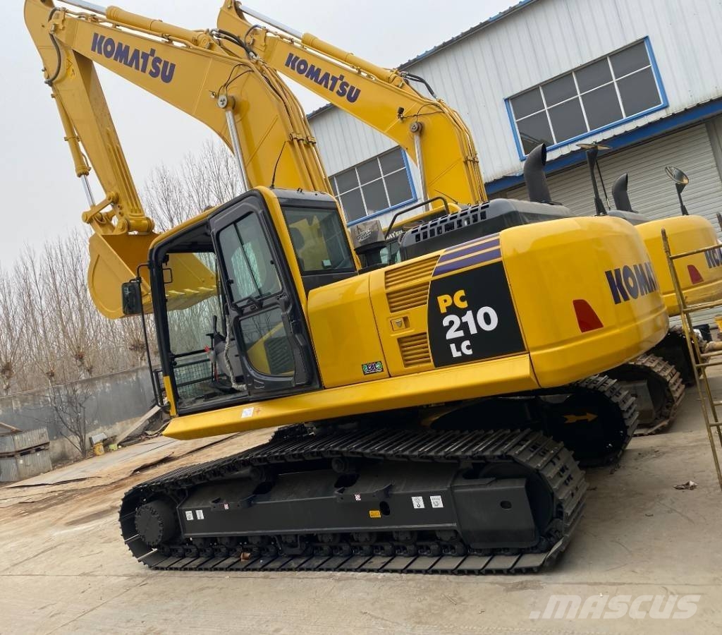 Komatsu PC 210 LC excavator Raupenbagger