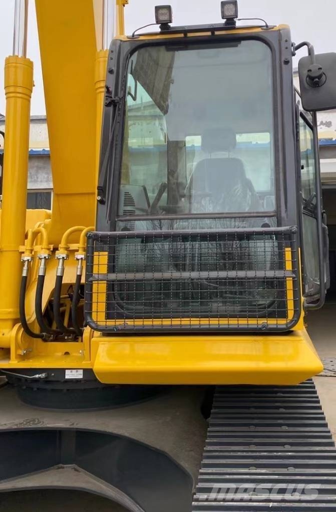Komatsu PC 210 LC excavator Raupenbagger