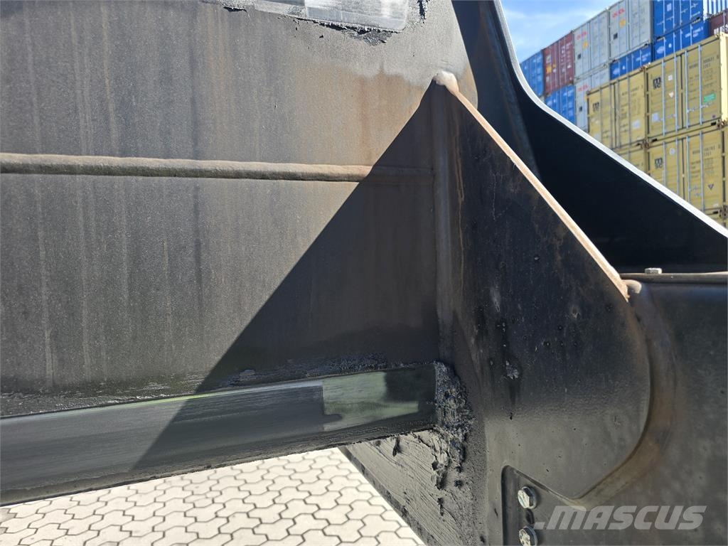Hyster 46-33 CH Reach-Stacker