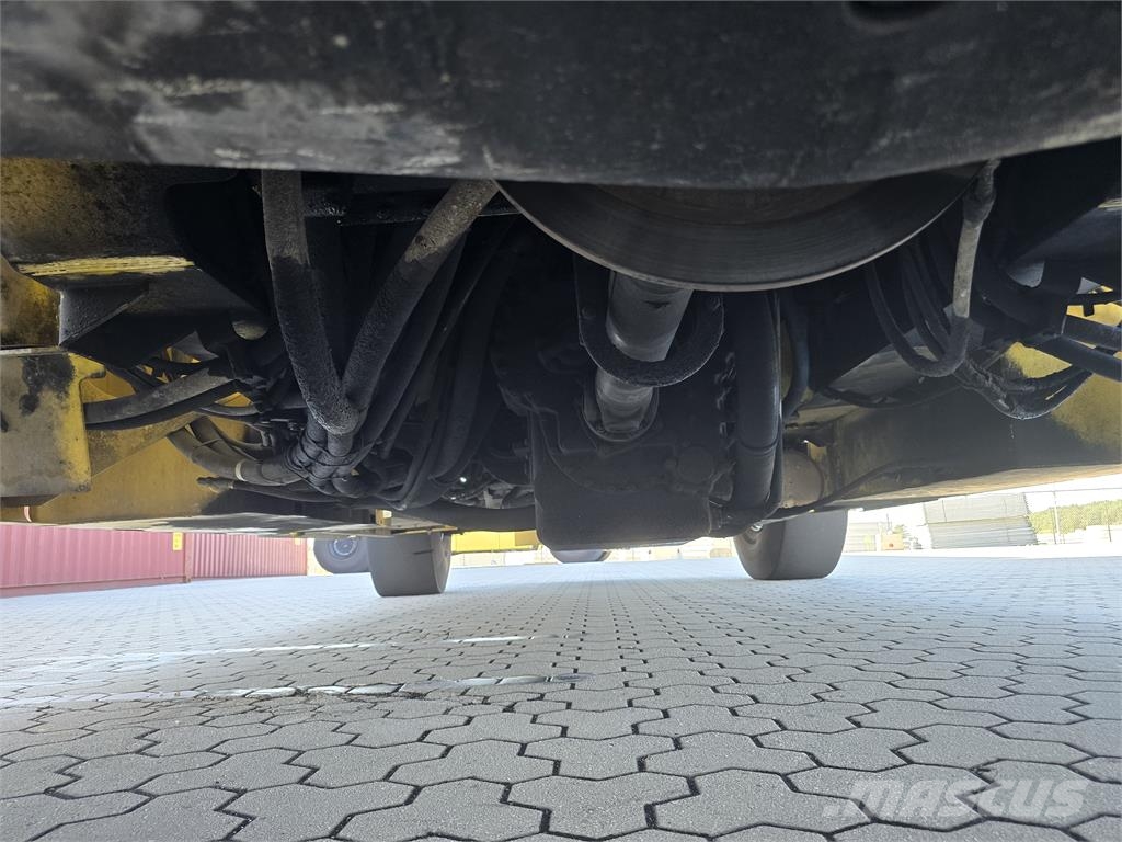 Hyster 46-33 CH Reach-Stacker