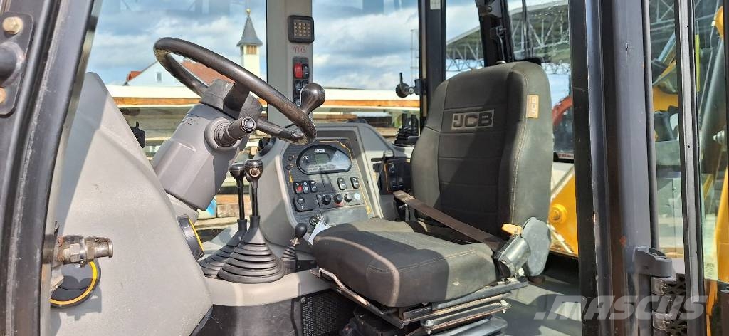JCB 3cx compact Buldoexcavatoare