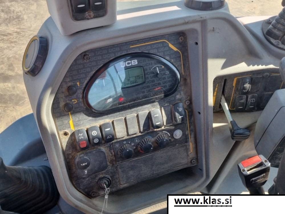 JCB 3cx compact Buldoexcavatoare