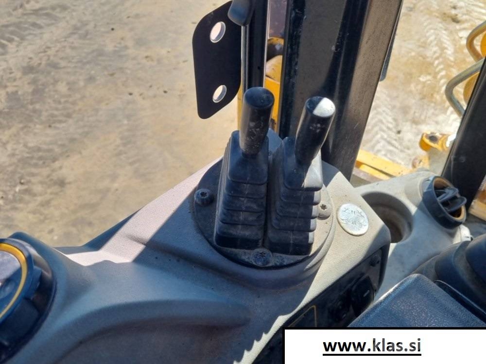 JCB 3cx compact Buldoexcavatoare