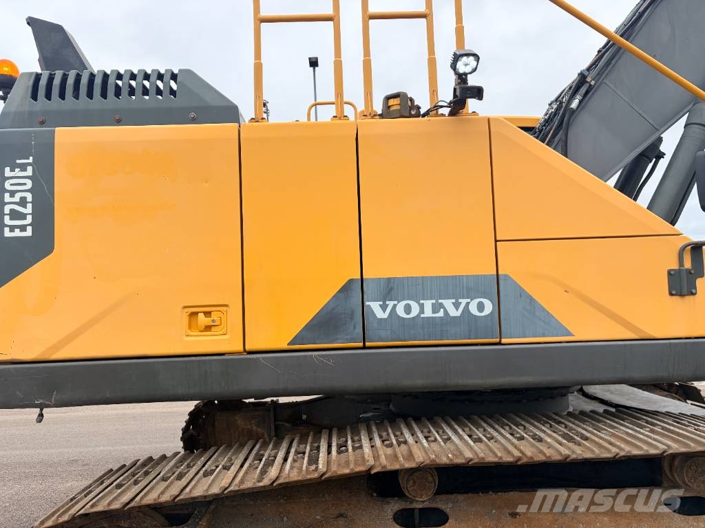 Volvo EC 250 EL Rupsgraafmachines