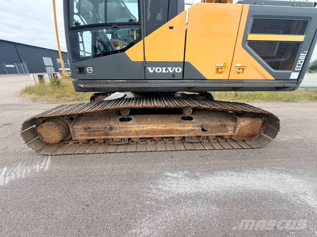 Volvo EC 250 EL Rupsgraafmachines