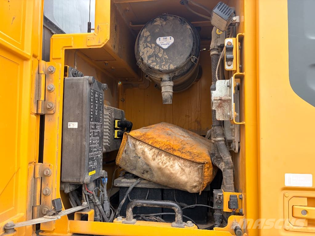 Volvo EC 250 EL Rupsgraafmachines