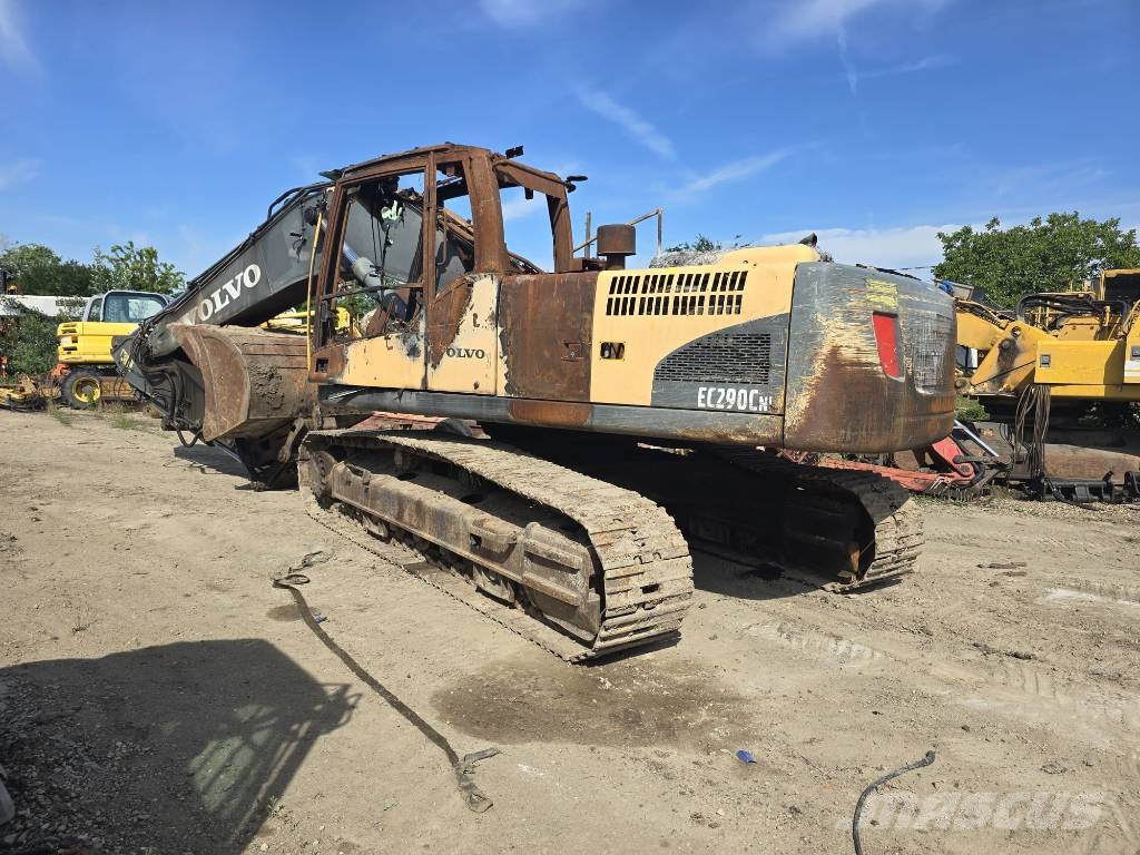 Volvo EC 290 C N L FOR PARTS حفارات زحافة