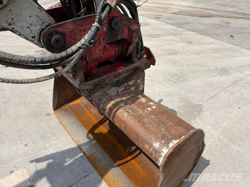 Takeuchi TB 2150 POWERTILT Rupsgraafmachines