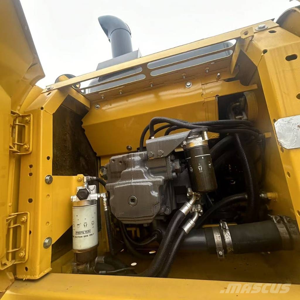 Komatsu PC200 Εκσκαφείς με ερπύστριες