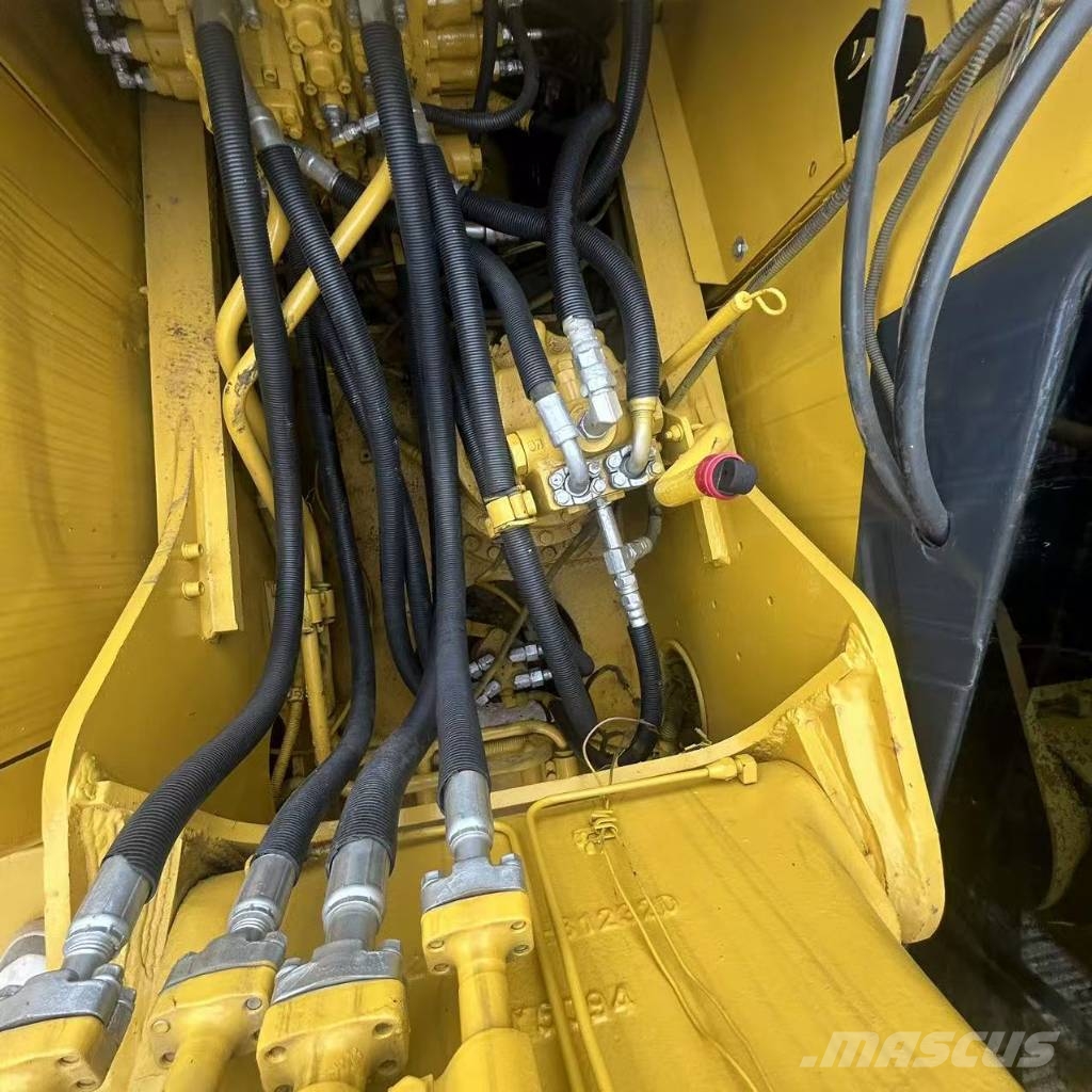 Komatsu PC200 Εκσκαφείς με ερπύστριες