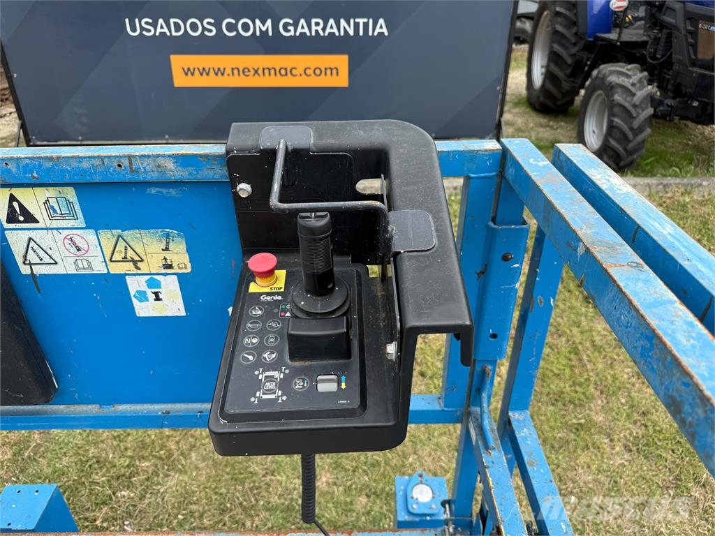 Genie GS3369RT 剪叉式升降机