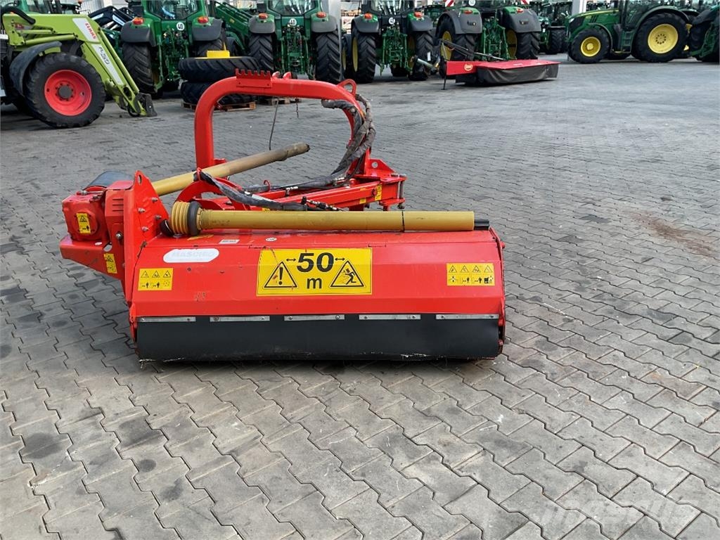 Maschio Giraffa 160 Otros equipos usados para la recolección de forraje