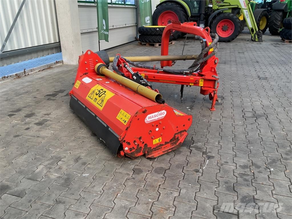 Maschio Giraffa 160 Otros equipos usados para la recolección de forraje