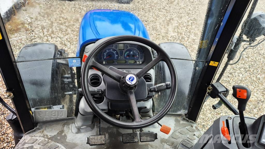 New Holland TS 110 A الجرارات