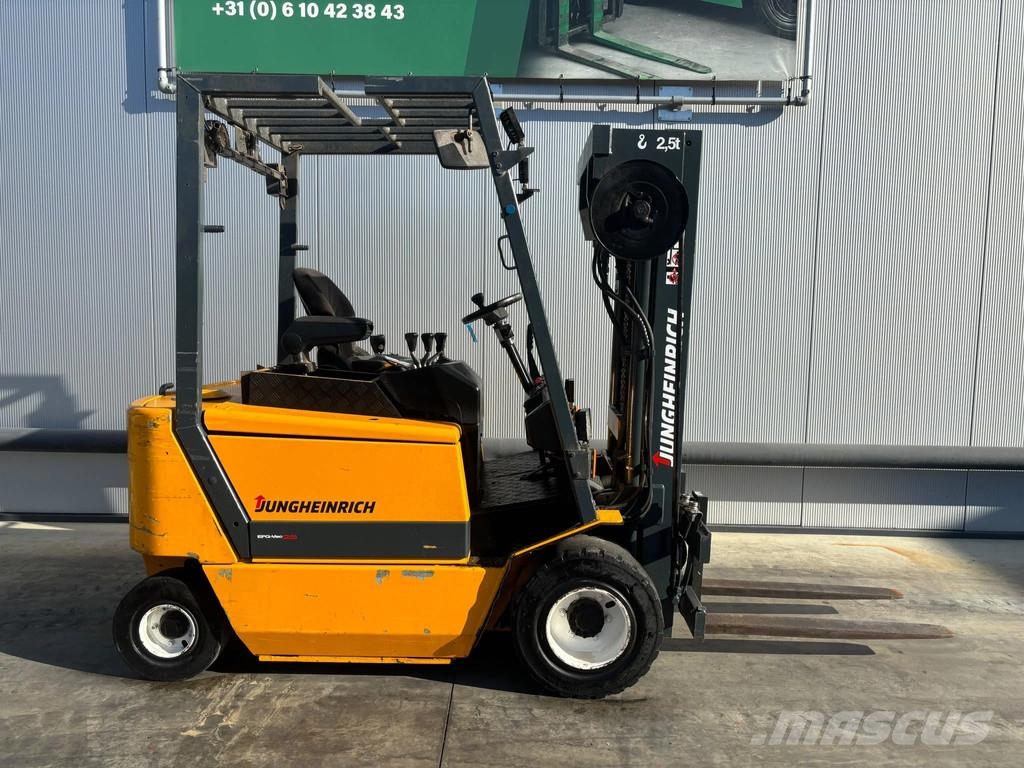 Jungheinrich EFG 425 Heftruck Chariots élévateurs électriques