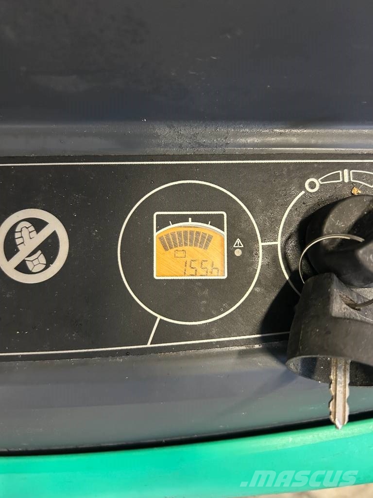 Mitsubishi SBP 16 N3S Käyden ajettavat pinoamistrukit