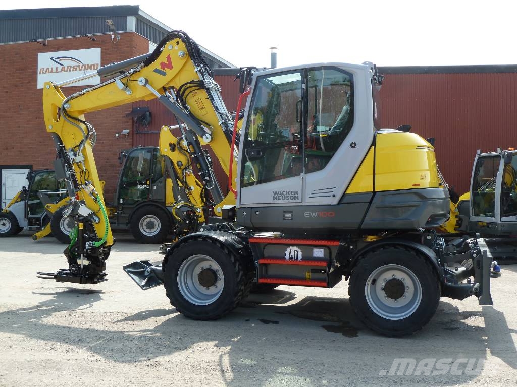 Wacker Neuson EW100-2 Wheeled excavators