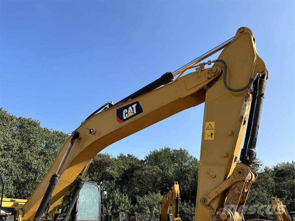 CAT 336 GC Гусеничні екскаватори