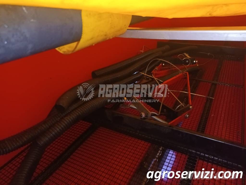 MaterMacc UNICA PVI 6F 75 CM حراثات صفوف المحاصيل