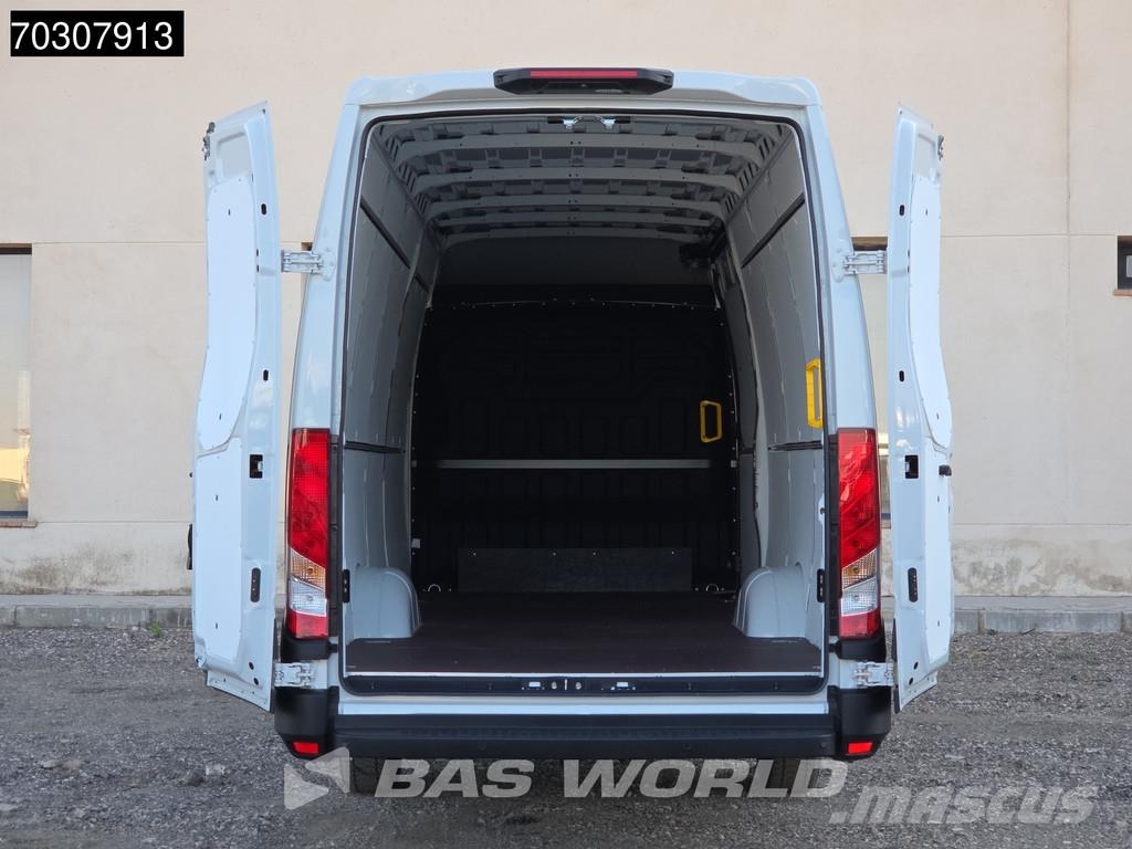 Iveco Daily 35S18 Nuevo - 3.0L - Automático - 180CV - L3 Ванове за доставки