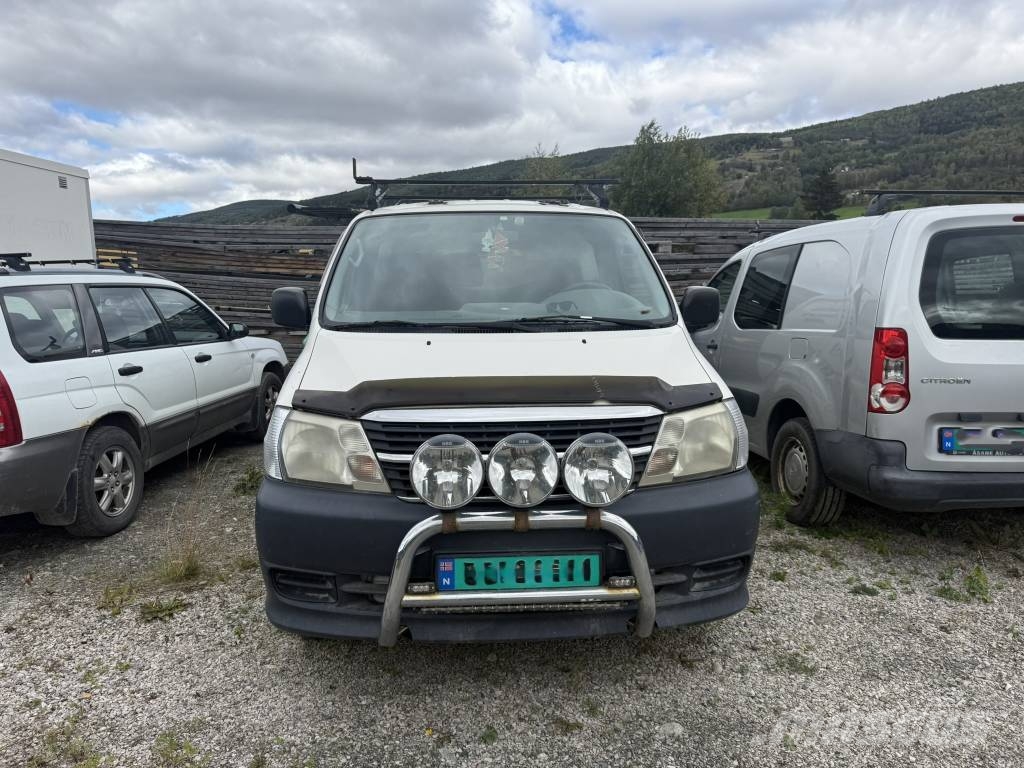 Toyota Hiace Panel vans