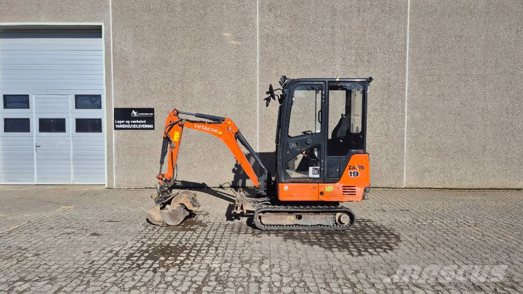 Hitachi ZX 19 Міні-екскаватори < 7т