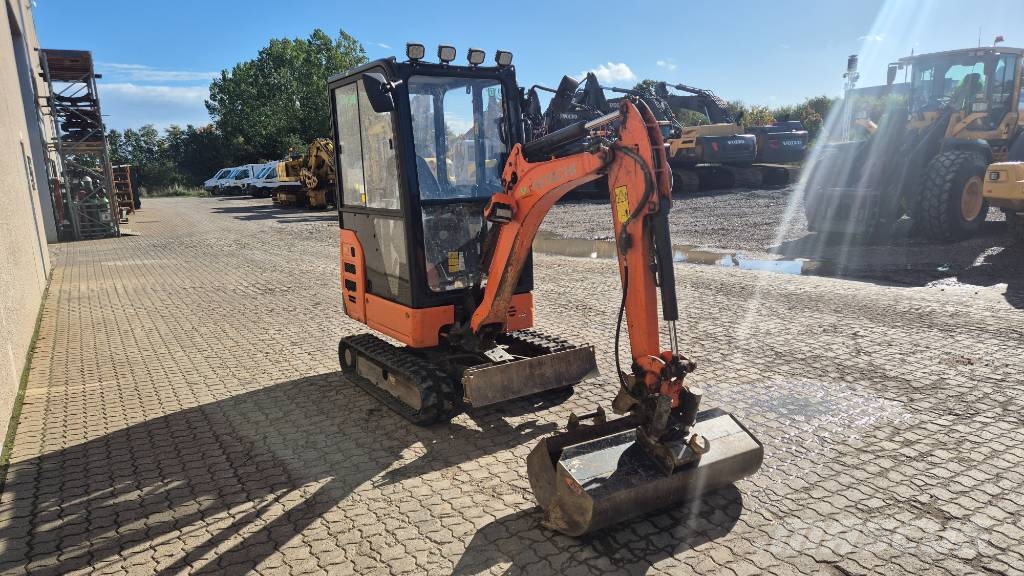 Hitachi ZX 19 Міні-екскаватори < 7т
