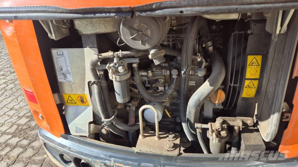 Hitachi ZX 19 Міні-екскаватори < 7т