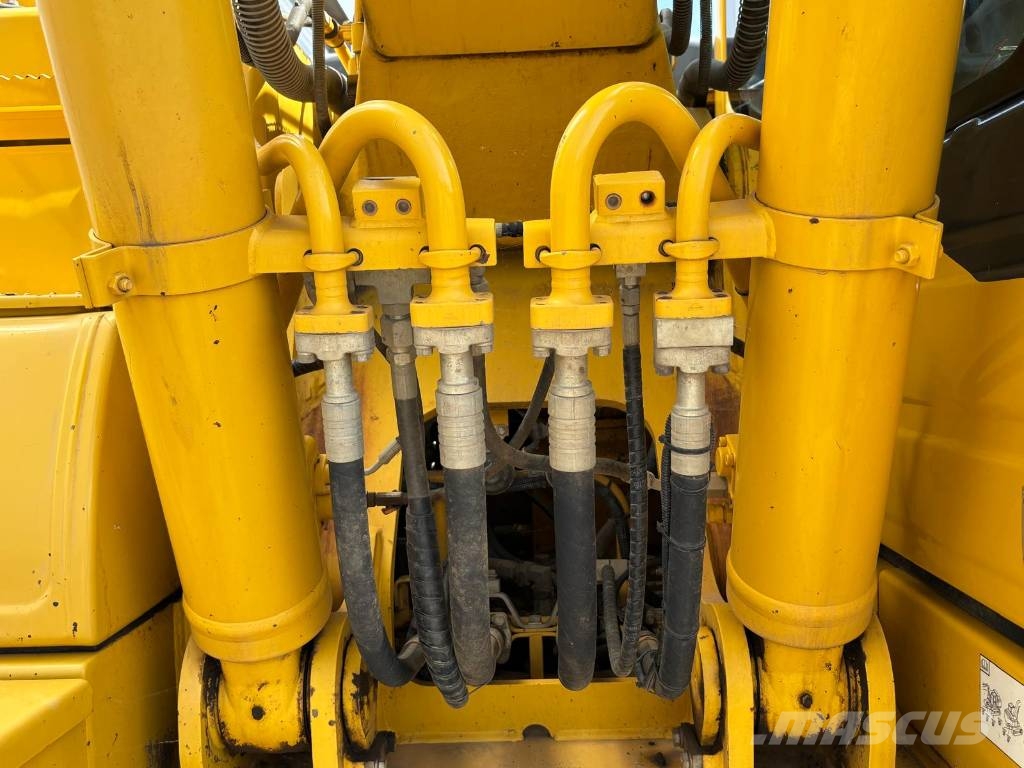 Komatsu HB 215 LC-2 Hybrid Pásová rýpadla