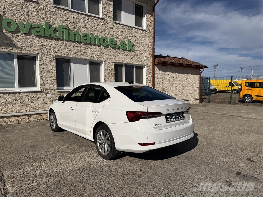 Skoda Octavia VIN 068 Voiture