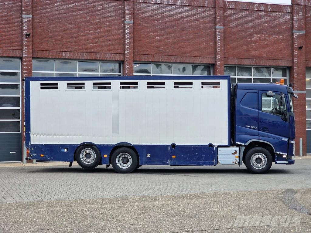 Volvo FH 13.420 6x2 - 1 deck livestock + 2 deck Michiele Tovornjaki za prevoz živine