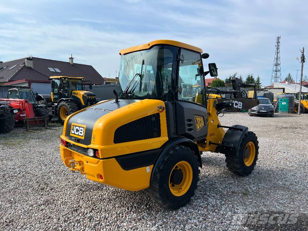 JCB 406 Pyöräkuormaajat