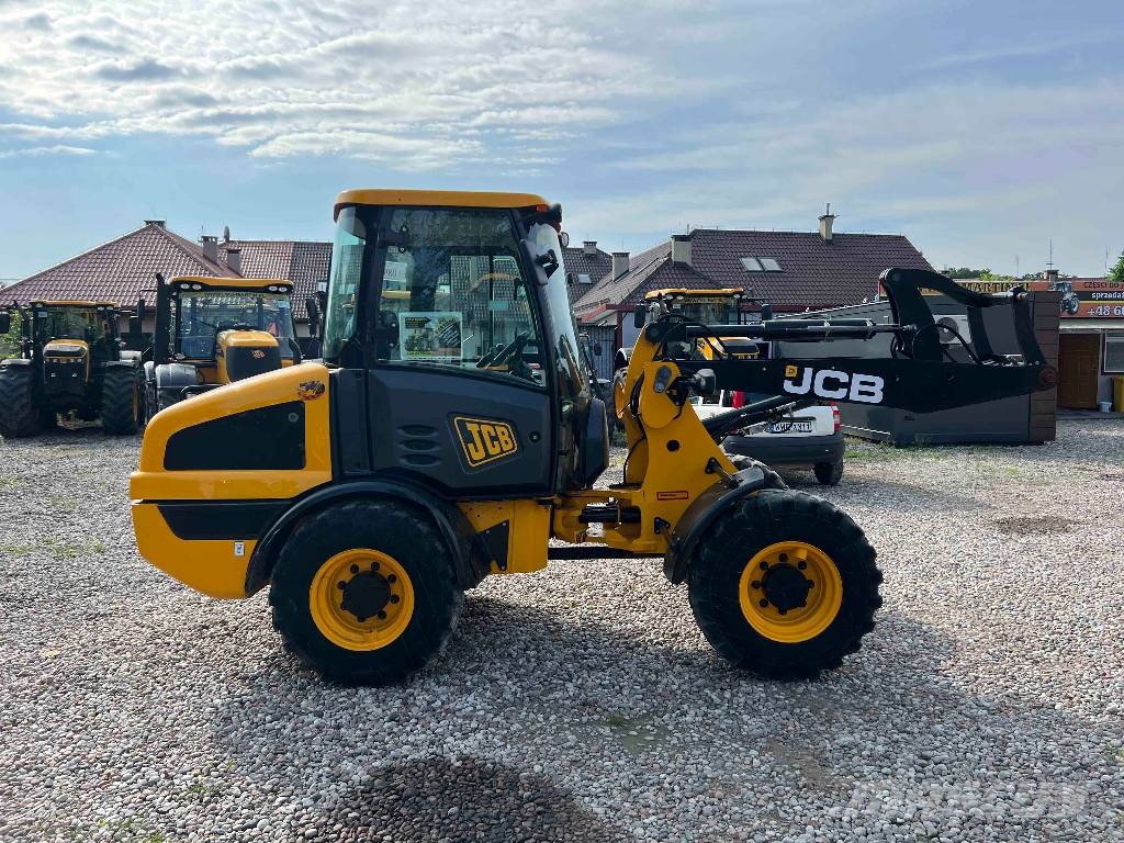JCB 406 Pyöräkuormaajat